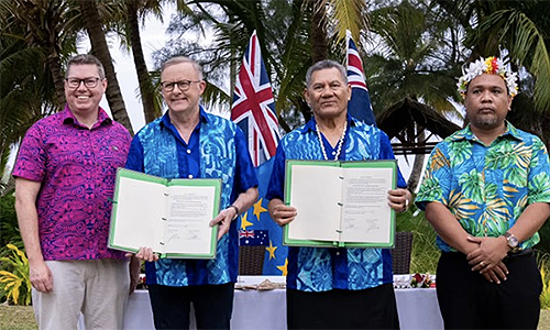 Albo to empty islander population into Australia